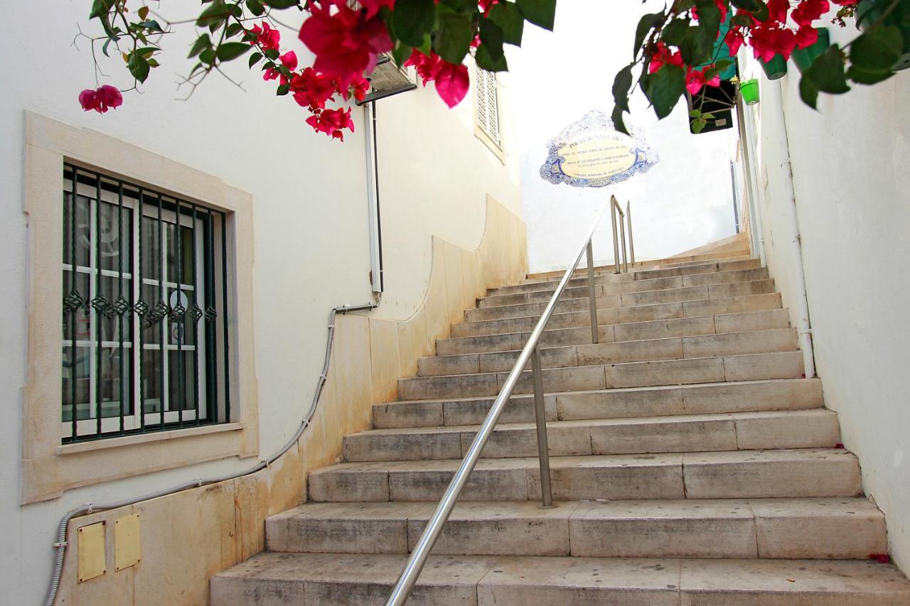 Warm Yellow Albufeira Extérieur photo