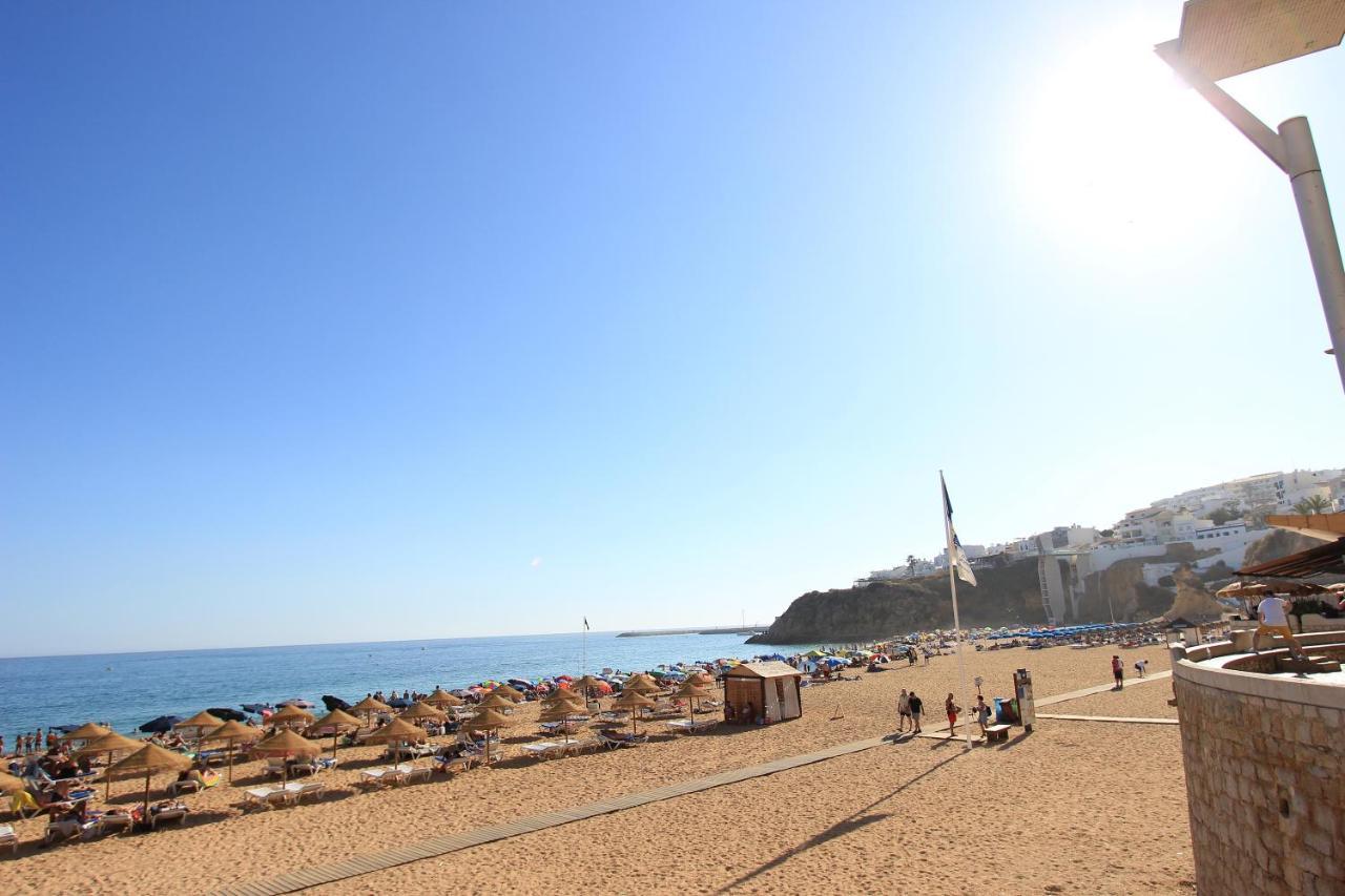 Warm Yellow Albufeira Extérieur photo