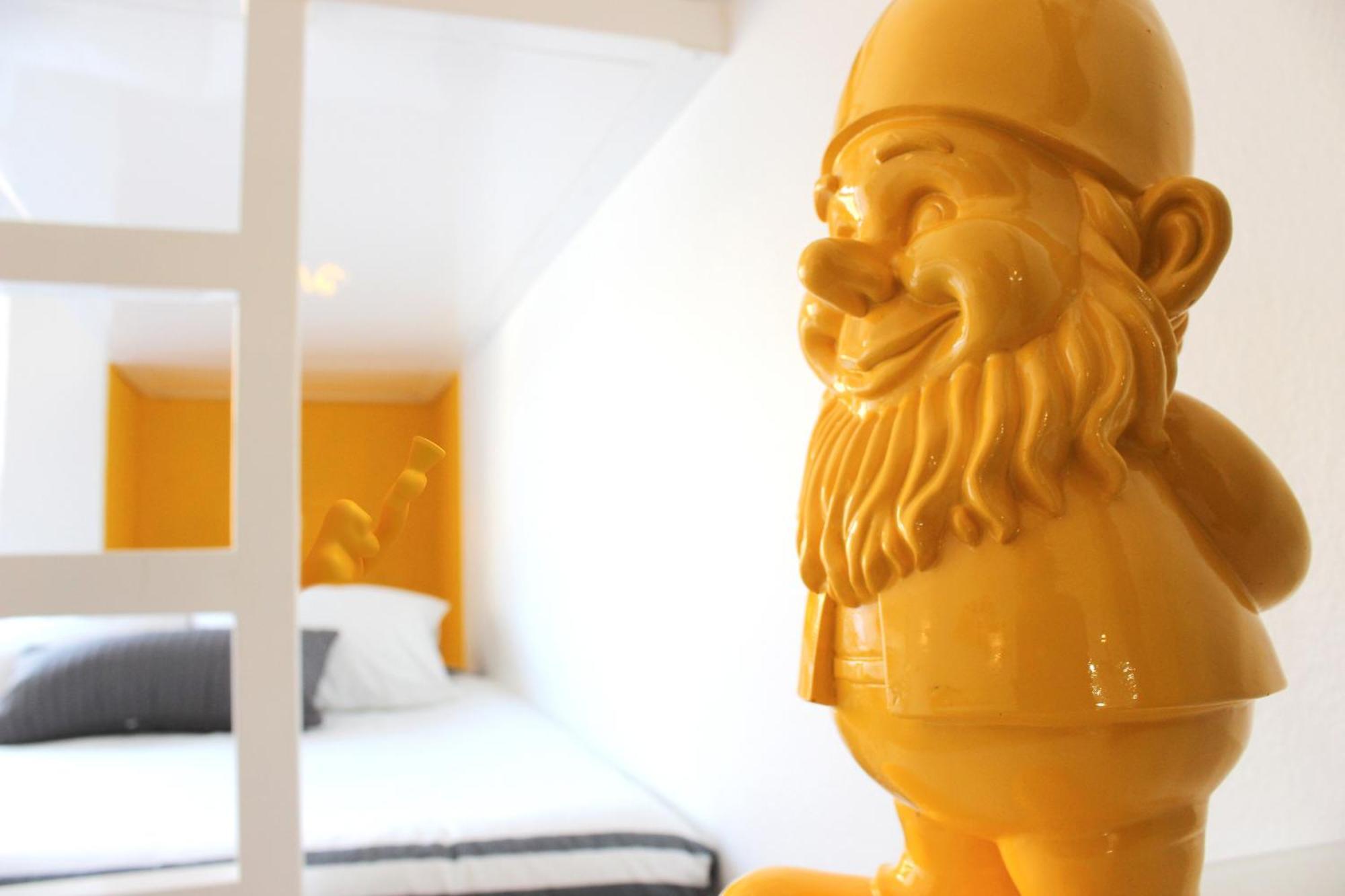 Warm Yellow Albufeira Extérieur photo